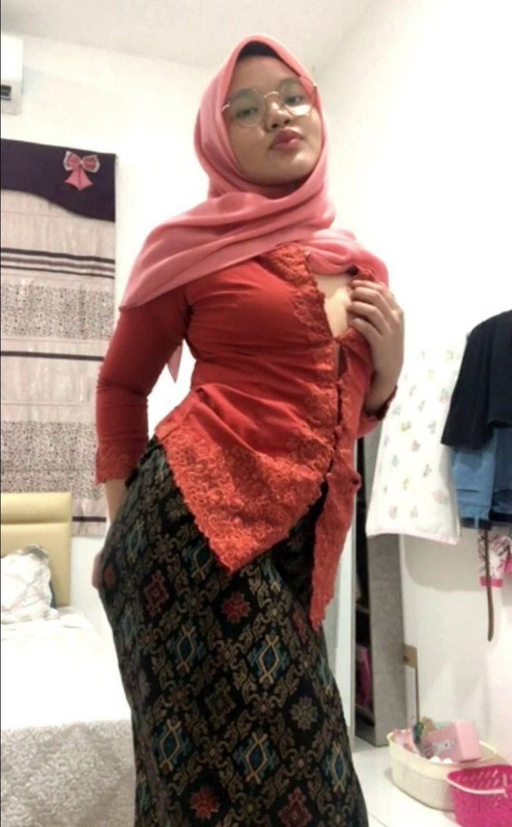 20 Indonesia ABG Viral on Social Media in 2026 B0k3p Indo Top Brand Generation Ukhti Ellyas Kebaya Merah Merona Metuntung New Global Official